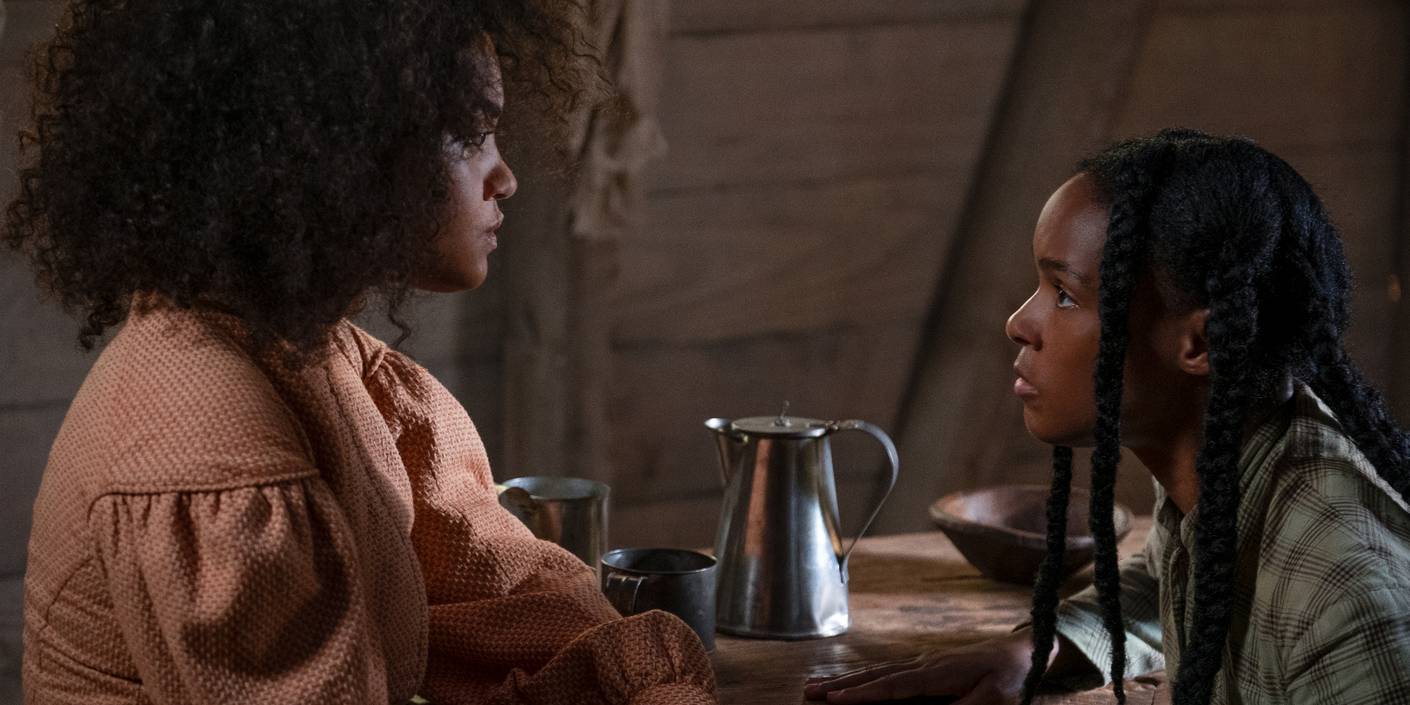 Kiersey Clemons som Julia og Janelle Monáe som Eden